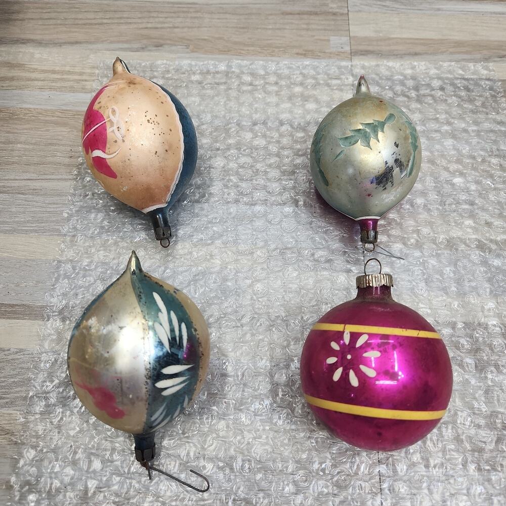 Lot Of 4 Vintage Glass Christmas Ornaments . 50's? 60's?